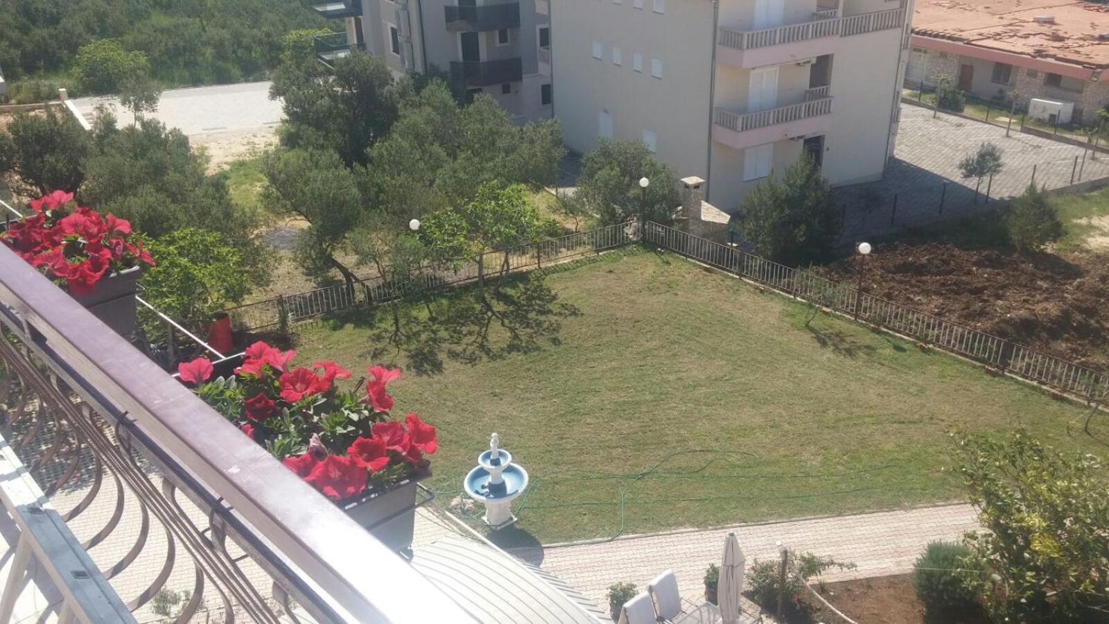 Apartmani Šutić Promajna Bagian luar foto